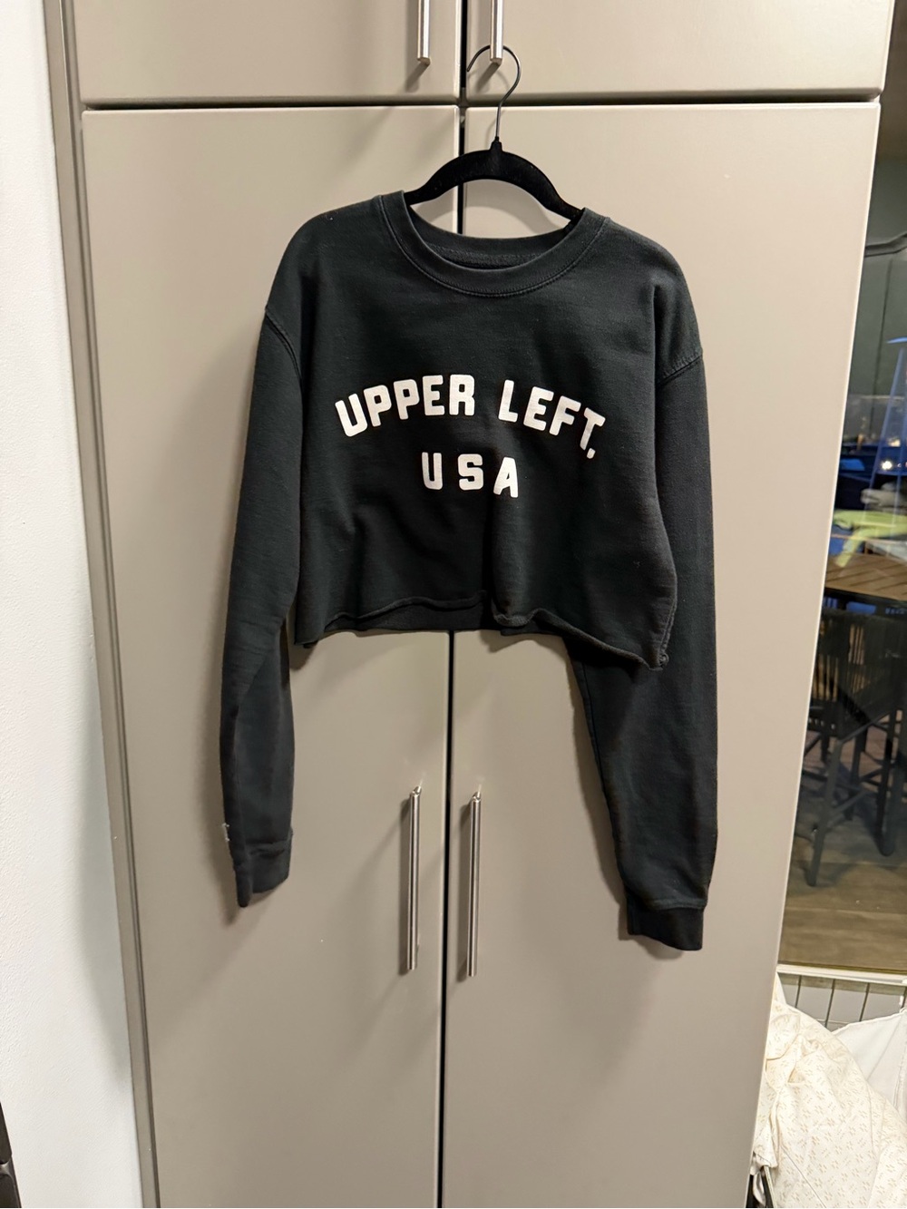 Hanes Black Cropped Sweatshirt with White UPPER LEFT USA Logo. Women’s small!